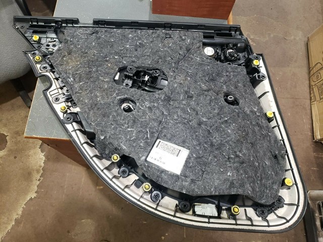 2015 MERCEDES BENZ C300 C-CLASS RIGHT REAR DOOR PANEL