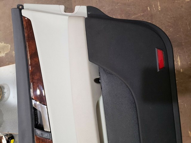 2009 MERCEDES BENZ C300 RIGHT FRONT DOOR PANEL