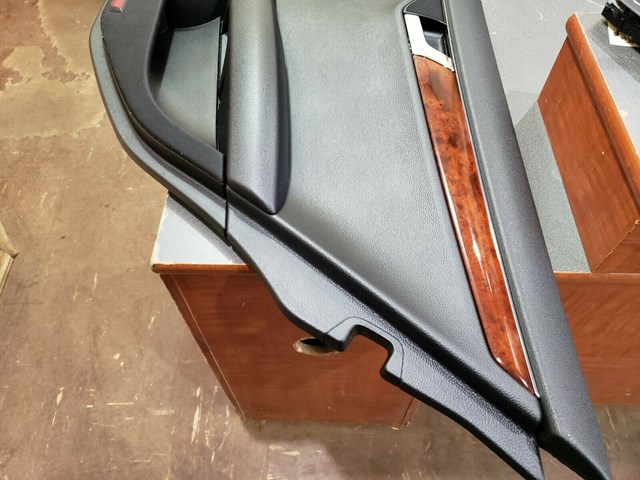 2011 MERCEDES BENZ C300 RIGHT REAR DOOR PANEL P/N W204RHR00128