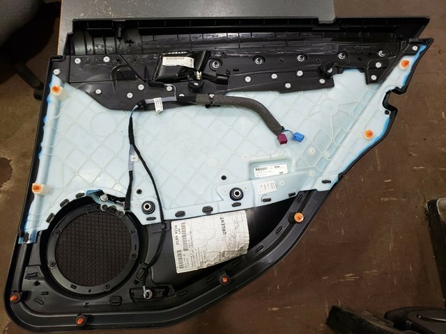 2011 MERCEDES BENZ C300 LEFT REAR DOOR PANEL P/N W204LHR00183