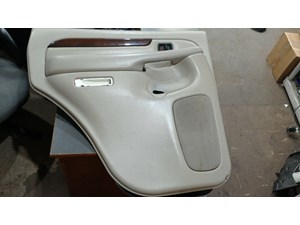 2002 CADILLAC ESCALADE DRIVER SIDE REAR DOOR PANEL P/N 15086633