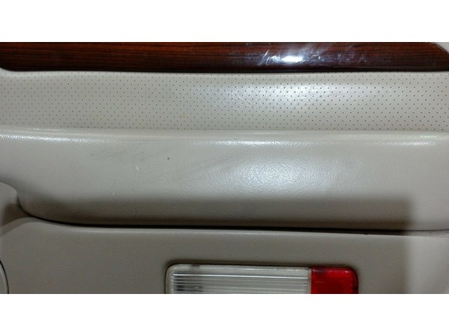 2002 CADILLAC ESCALADE PASSENGER SIDE REAR DOOR PANEL P/N 15086634