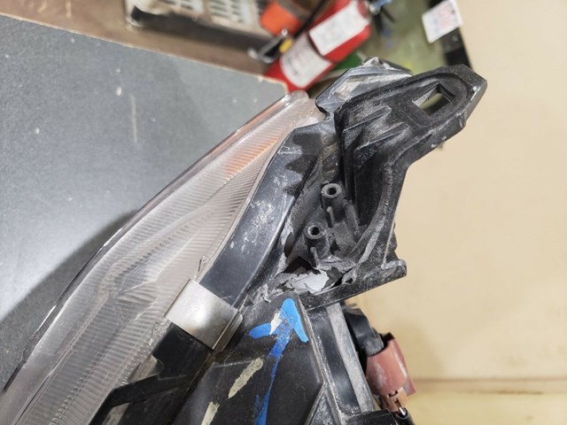 2011 MITSUBISHI LANCER RIGHT SIDE HEADLIGHT