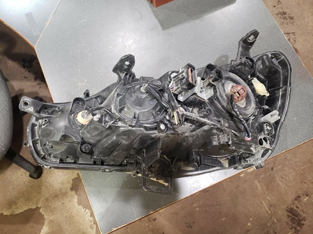 2011 MITSUBISHI LANCER RIGHT SIDE HEADLIGHT