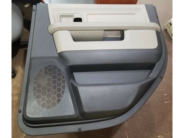 2009 2014 DODGE RAM 1500 RIGTH SIDE REAR DOOR PANEL