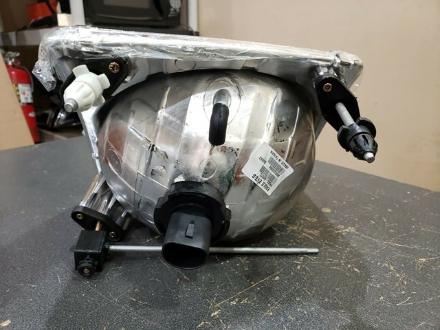 2001 2005 FORD EXPLORER SPORT TRACK LEFT SIDE HEADLIGHT