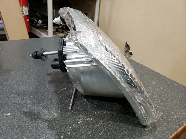 2001 2005 FORD EXPLORER SPORT TRACK LEFT SIDE HEADLIGHT