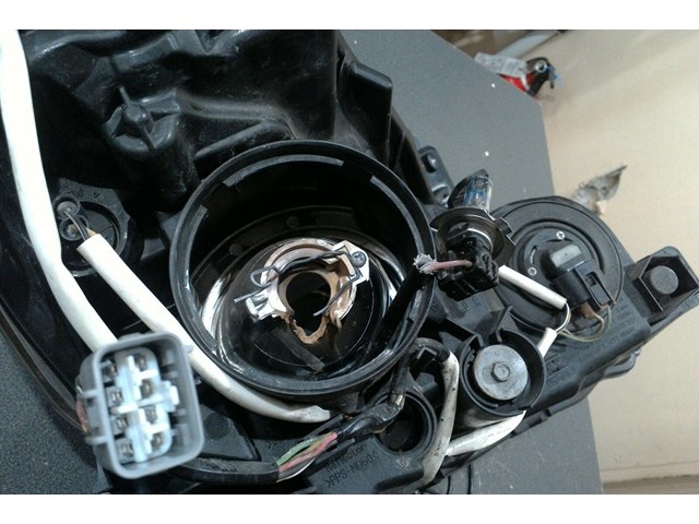 2010 2012 SUBARU OUTBACK LEGACY DRIVER SIDE HEADLIGHT