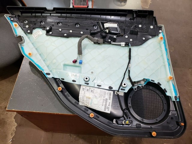 2009 MERCEDES BENZ C300 RIGHT REAR DOOR PANEL