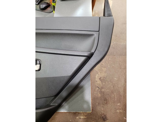 2010 JEEP GRAND CHEROKEE RIGHT REAR DOOR PANEL P/N 5HR381DVA0
