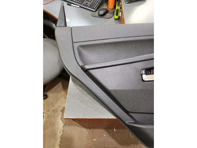 2010 JEEP GRAND CHEROKEE RIGHT REAR DOOR PANEL P/N 5HR371DVA0
