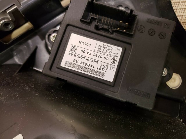 2009 JAGUAR XF RIGHT REAR DOOR PANEL