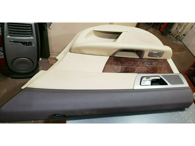 2009 JAGUAR XF RIGHT REAR DOOR PANEL