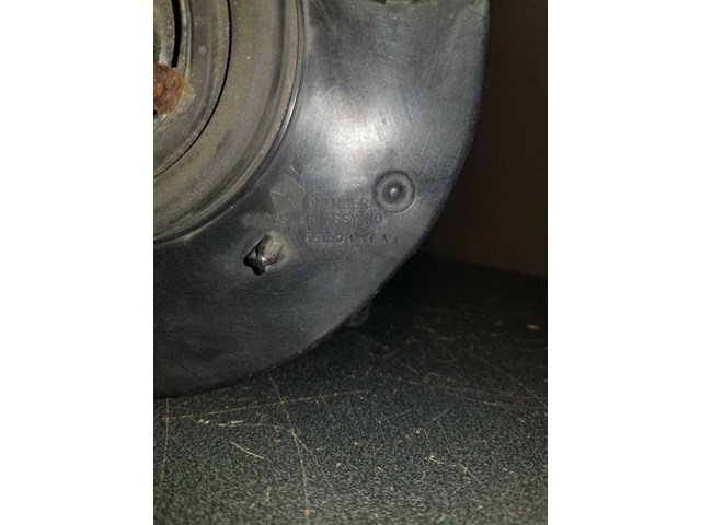 2005 2007 JEEP LIBERTY DRIVER SIDE HEADLIGHT