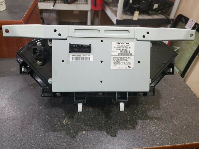 2012 2013 HONDA PILOT TOURING INFORMATION DISPLAY SCREEN P/N 39810-SZA-A510-M1