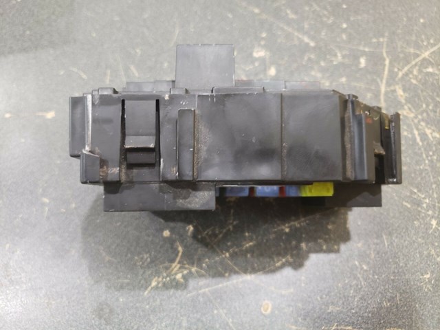 2010 CHEVY AVALANCHE INTERIOR FUSE BOX P/N 20828606