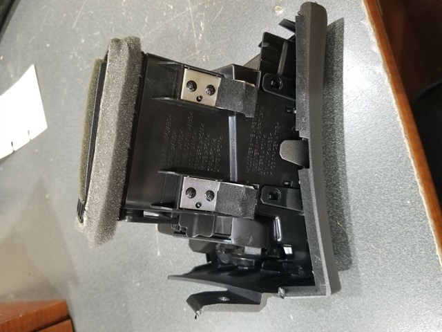2013 2015 NISSAN SENTRA RIGHT SIDE A/C AIR VENT P/N 68760 3SG0A