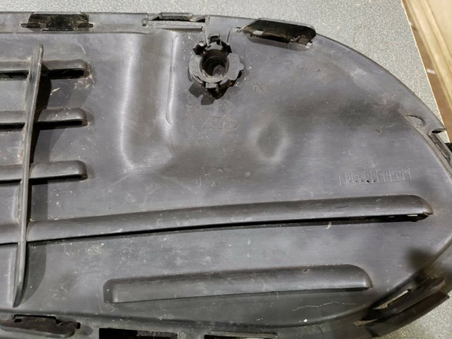 2015 MERCEDES BENZ C300 RIGHT SIDE LOWER BUMPER GRILLE P/N A2058854123