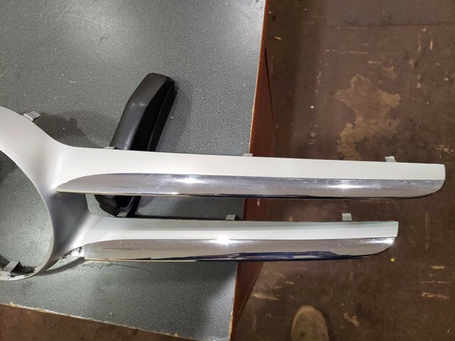 2015 2018 MERCEDES BENZ C300 C-CLASS FRONT GRILLE