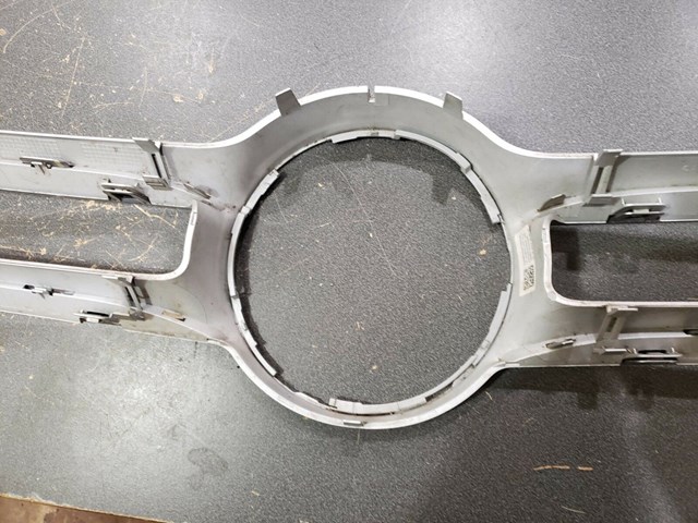 2015 2018 MERCEDES BENZ C300 C-CLASS FRONT GRILLE