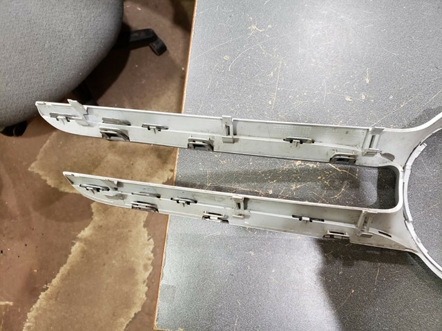 2015 2018 MERCEDES BENZ C300 C-CLASS FRONT GRILLE