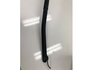 2005 Infiniti G35x 3.5L Passenger Right Front Windshield Wiper Arm longer one