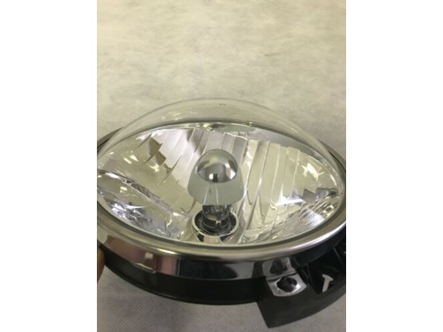 TYC 20-6835-00-1 fits Jeep Wrangler Right Replacement Head Lamp 07-13