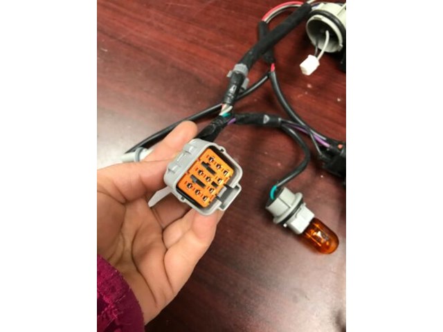 OEM SUBARU OUTBACK LEGACY 2015 To 2018 HEADLIGHT BULBS & WIRE HARNESS HID