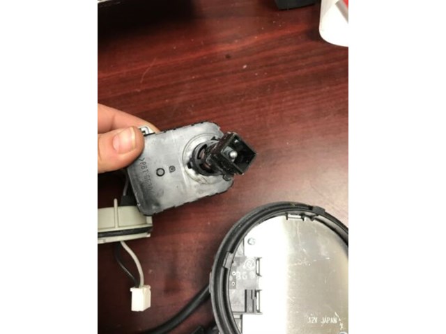 OEM SUBARU OUTBACK LEGACY 2015 To 2018 HEADLIGHT BULBS & WIRE HARNESS HID