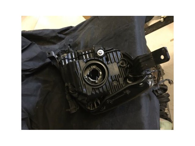 Honda Fit 2009/ 2013 RH Right Passenger Headlight OEM.