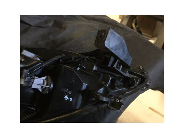 Honda Fit 2009/ 2013 RH Right Passenger Headlight OEM.