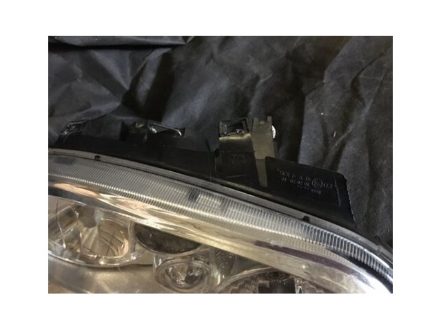 97/06 TYC Headlight RH Passenger Side VW Golf 20-6473RS