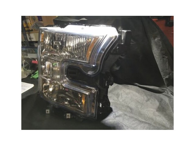 2015-2017 Ford F150 Headlight Right RH HALOGEN OEM