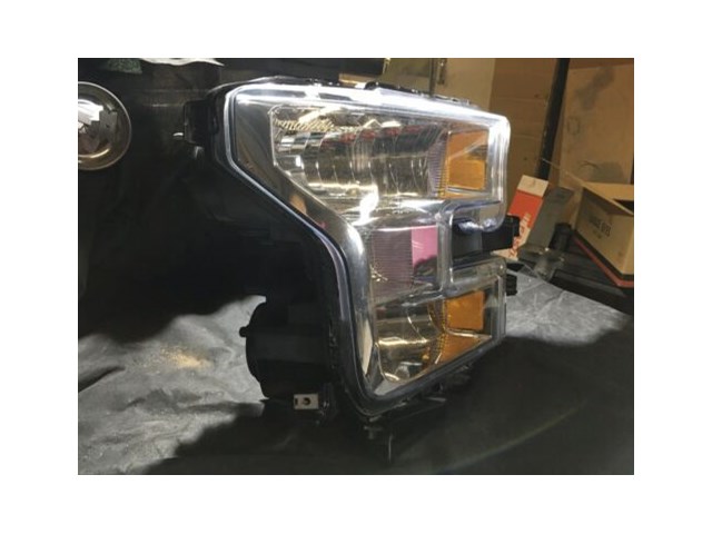2015-2017 Ford F150 Headlight Right RH HALOGEN OEM