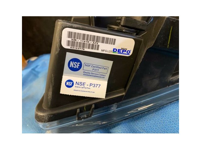 2007/2013 Chevrolet Avalanche Right Passenger Headlight 335-1141R-AF2