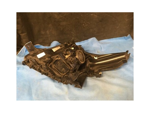 2011/ 2015 Ford Explorer Headlight RH Passenger Side Halogen OEM L31