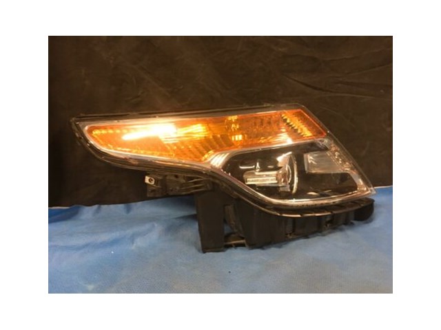 2011/ 2015 Ford Explorer Headlight RH Passenger Side Halogen OEM L31
