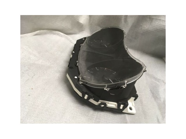 2017-2018 NISSAN ROGUE INSTRUMENT CLUSTER (Odometer 11815)