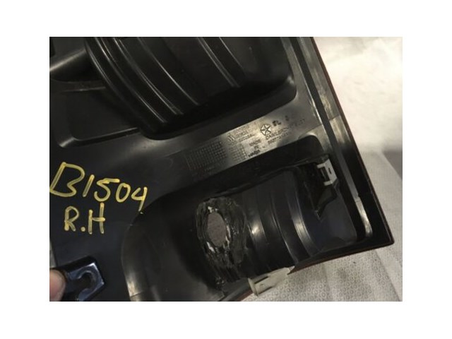 2013/2017  Ram 1500 Tail Light OEM /RH/LH (Driver) Passenger Pre-owned 50693b