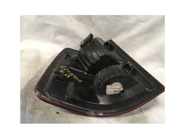 2013/2017  Ram 1500 Tail Light OEM /RH/LH (Driver) Passenger Pre-owned 50693b