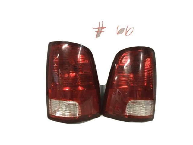 2013/2017  Ram 1500 Tail Light OEM /RH/LH (Driver) Passenger Pre-owned 50693b