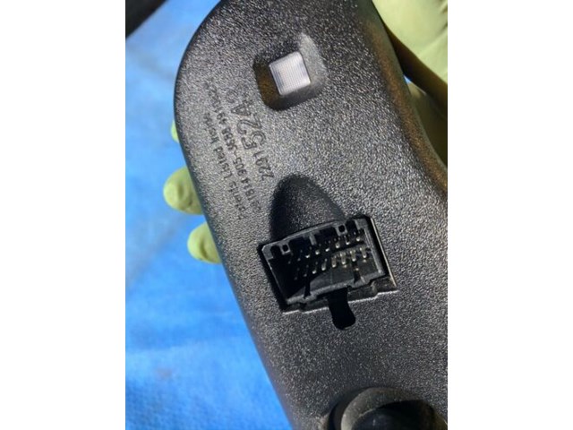 04-17 gmc acadia chevy tahoe buick enclave interior rear view mirror 22915243