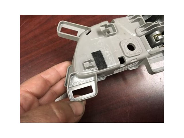 12-2015 Honda civic sedan right passenger rear door latch handle lock