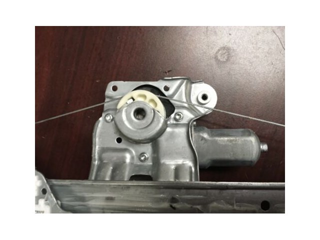2015 2016 Nissan Murano FRONT DRIVER Side Window Regulator W/ Motor
