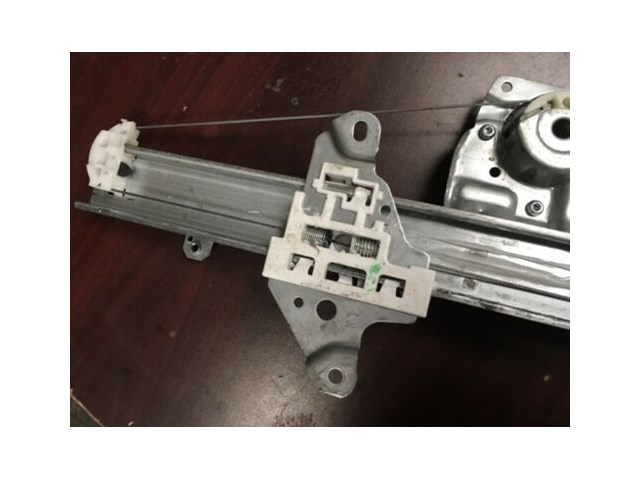 2015 2016 Nissan Murano FRONT DRIVER Side Window Regulator W/ Motor