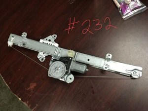 2015 2016 Nissan Murano FRONT DRIVER Side Window Regulator W/ Motor
