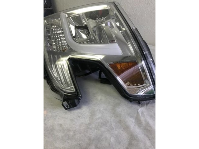 2015-2017 CHEVROLET CHEVY TAHOE SUBURBAN DRL BAR LED PROJECTOR HEAD LIGHT CHROME