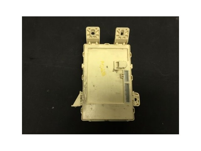 2015 HYUNDAI VELOSTER 95400-2V084 FUSE BOX 95400-2V061