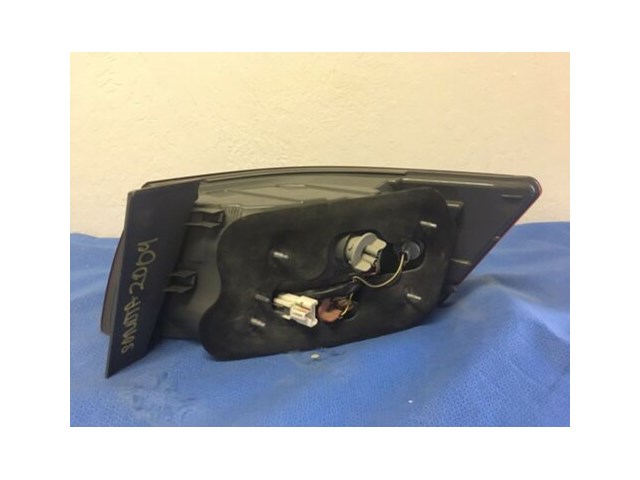OUTER LEFT TAIL LIGHT FITS HTUNDAI SONATA 2009/2010 92401-0A