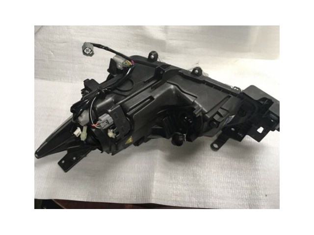 TYC 20-9537-01-1 Right Headlight Assembly for 2016 Mazda 3 MA2503145